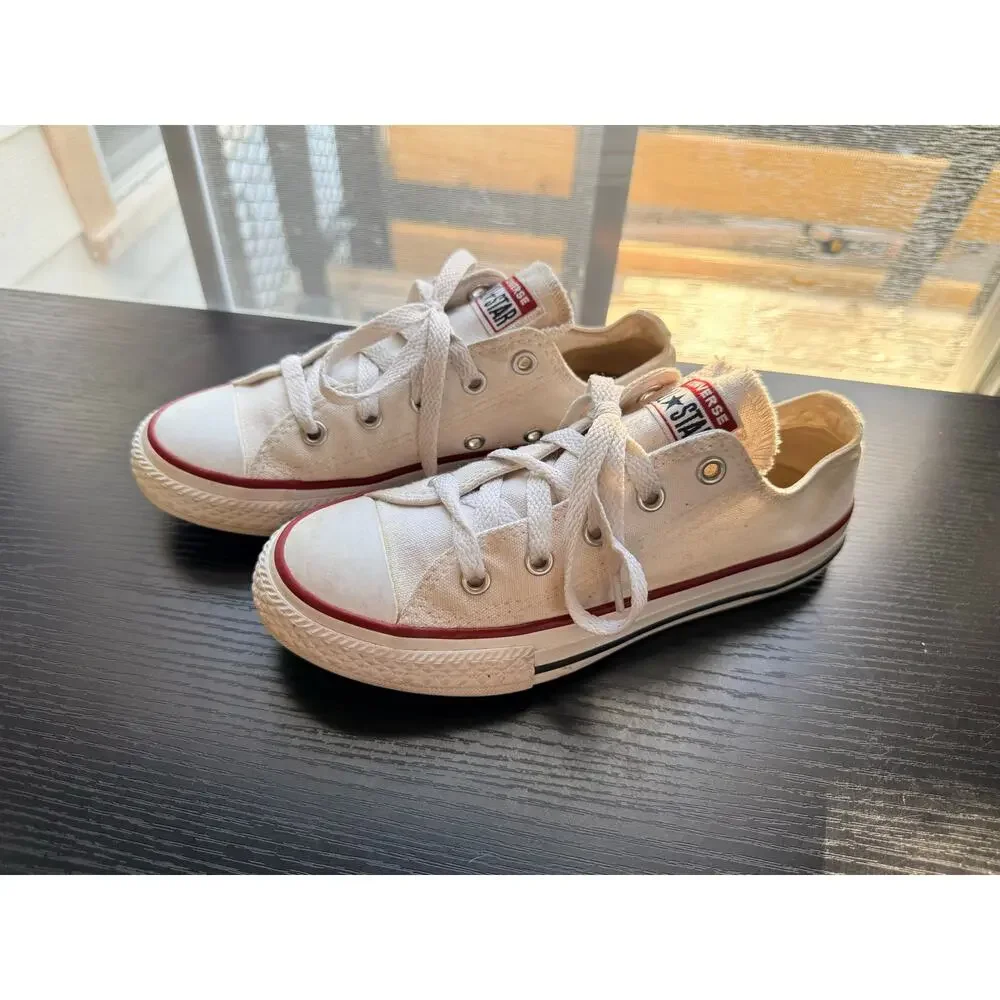 Converse All Star Low Top Sneakers Youth Size 1.5 White Canvas Lace Up Shoes